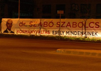 Dr. Szabó Szabolcs 18 méteres molinója a Csepel Művek kerítésén a Szent Imre térnél
